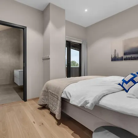 Villa Nansen - New Exclusive Villa, Multiple Units *