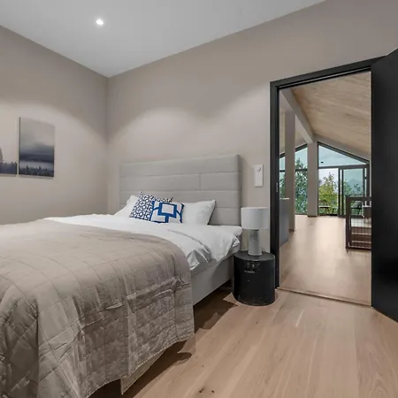 Nansen - New Exclusive Villa, Multiple Units Villa Tromso