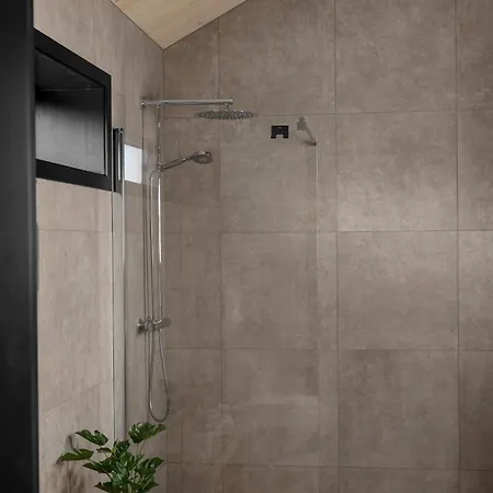 Villa Nansen - New Exclusive Villa, Multiple Units *