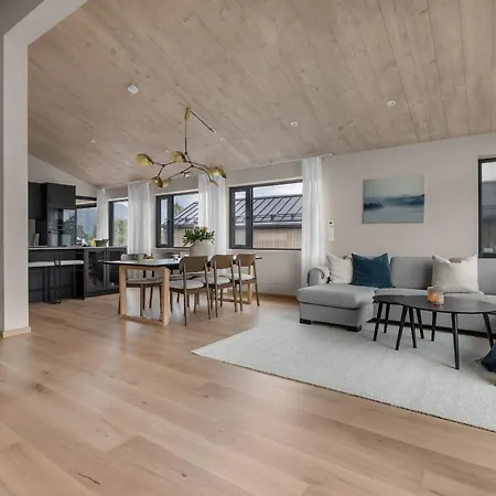 Nansen - New Exclusive Villa, Multiple Units *