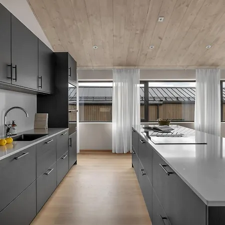 Nansen - New Exclusive Villa, Multiple Units Tromso